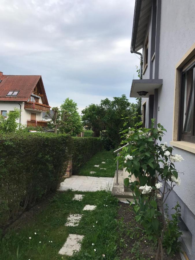 Отель Gastehaus Elisabeth Weisenheim am Sand Экстерьер фото